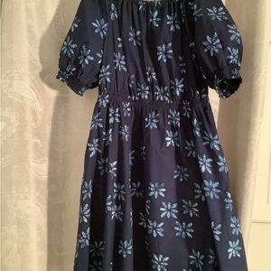 FANTASTIC, FLATTERING 100% COTTON GAP DRESS WITH POCKETS!